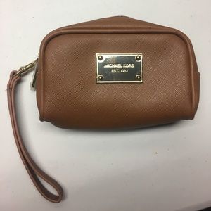 Michael Kors Bags - Michael Kors makeup travel bag Michael Kors Bags - Michael Kors makeup travel bag